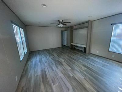 Photo 3 of 12 of home located at 97 Greendale Ct Saint Charles, MO 63301