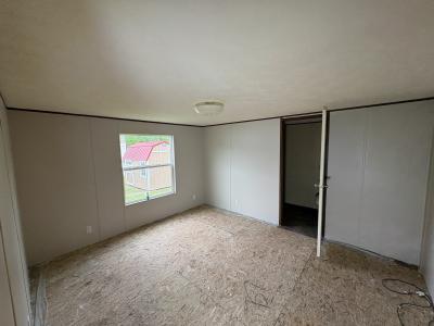 Photo 5 of 10 of home located at 91 Old Lick Creek Rd Louisa, KY 41230