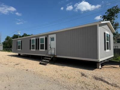 Mobile Home at 308 S Commerce Smiley, TX 78159