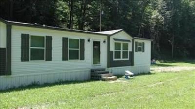 Mobile Home at 1050 Sears Run Rd Orma, WV 25268