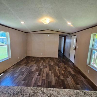 Photo 5 of 13 of home located at 42 Rose Ln Saint Albans, WV 25177