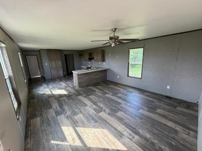 Photo 5 of 12 of home located at 170 Spur 114 Streetman, TX 75859