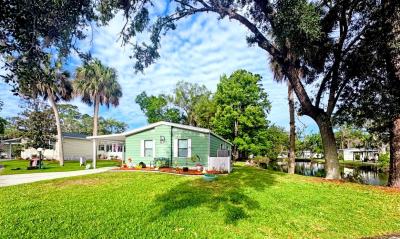 Photo 2 of 31 of home located at 2588 S. Sable Pt. Homosassa, FL 34448
