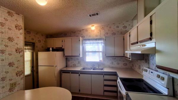 1987 Fleetwood LFLBF2ABH153209244 Mobile Home