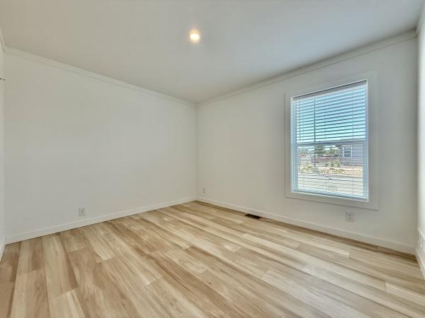 2025 Champion Honey Badger Mobile Home