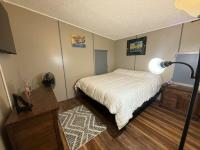 1987 BARR HS Manufactured Home