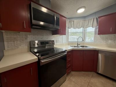 Photo 4 of 16 of home located at 5314 Furness Circle Lot 390 Sarasota, FL 34241