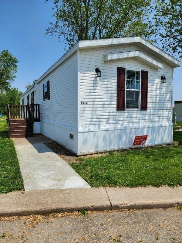 Photo 1 of 2 of home located at 1917 Gretchen Drive SW Lot 143 Cedar Rapids, IA 52404