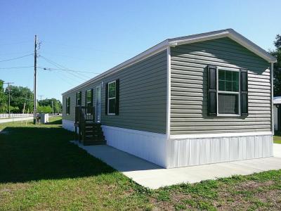 Photo 2 of 21 of home located at 201 Fish Haven Road Unit 64 Auburndale, FL 33823