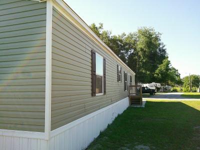 Photo 4 of 21 of home located at 201 Fish Haven Road Unit 64 Auburndale, FL 33823