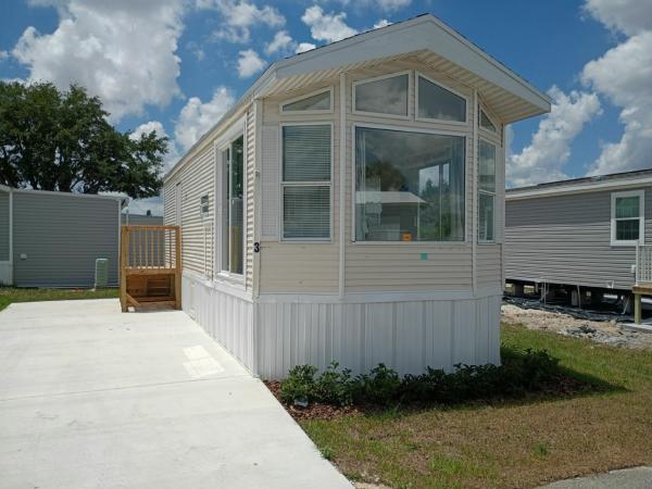 2005  Mobile Home For Sale