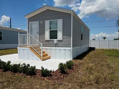 Mobile Home at 30 North Lakeside Lake Placid, FL 33852