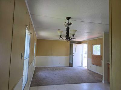 Photo 3 of 13 of home located at 123 Hickory Circle Elyria, OH 44035
