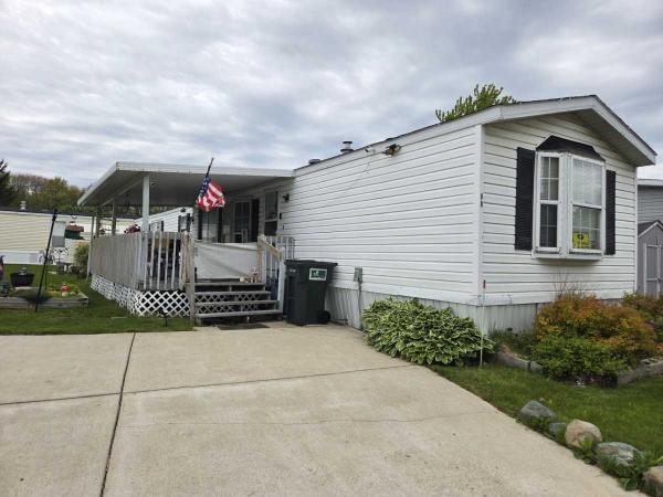 Photo 1 of 1 of home located at 88 Meadows Cir. S Wixom, MI 48393