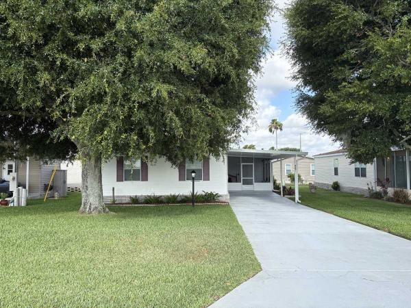 Photo 1 of 2 of home located at 8801 Twitty Rd Sebring, FL 33876
