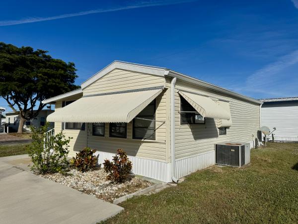 1986 MALL  Home