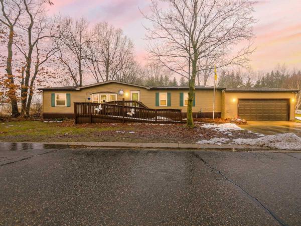 1996  Mobile Home For Sale