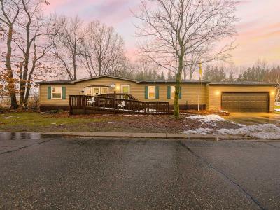 Mobile Home at 2015 Plum St Clarkston, MI 48348