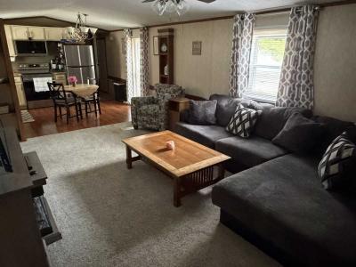 Photo 3 of 8 of home located at 1818 Wallstreet Cir Indianapolis, IN 46234