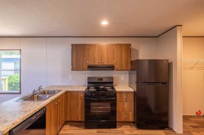 Photo 4 of 15 of home located at 421 Villa Dr Kernersville, NC 27284