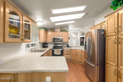 Photo 2 of 23 of home located at 3301 S Goldfield Rd #4086 Apache Junction, AZ 85219