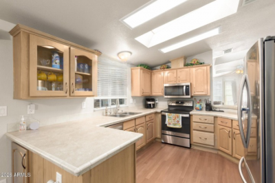 Photo 3 of 23 of home located at 3301 S Goldfield Rd #4086 Apache Junction, AZ 85219