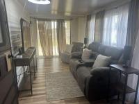 1984 Leis Manufactured Home