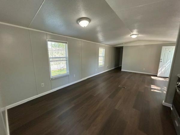 2007 Clayton Homes Inc Mobile Home For Sale