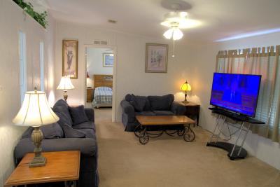 Photo 2 of 31 of home located at 553 Tropical Ave. Davenport, FL 33897