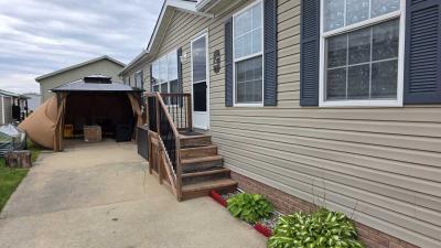 Photo 2 of 44 of home located at 13567 Apple St Carleton, MI 48117