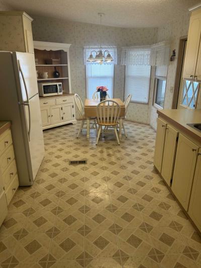 Photo 4 of 15 of home located at 354 Orchid Drive Fruitland Park, FL 34731