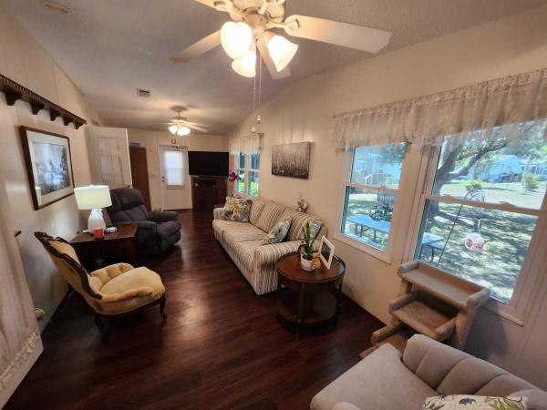 1991 Fleetwood Manufactured Home