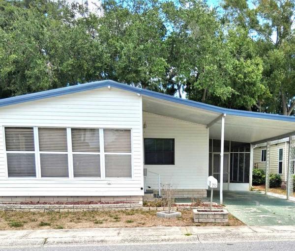 Photo 1 of 2 of home located at 1001 Starkey Rd Lot 70 Largo, FL 33771