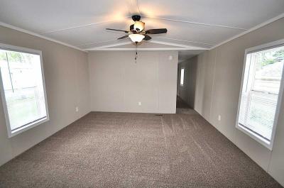 Photo 5 of 10 of home located at 44 Parkway Terrace #11D Ripon, WI 54971