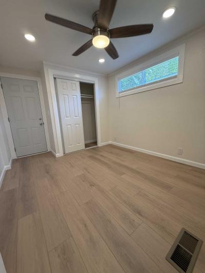 Photo 4 of 6 of home located at 525 Fairfax Dr. #5 Costa Mesa, CA 92627