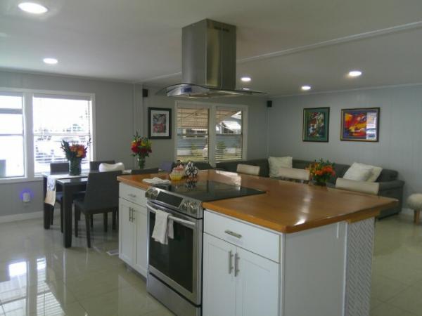 1977 GLEK Manufactured Home