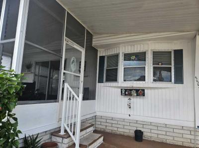 Photo 4 of 27 of home located at 435 16th Ave. S. E. Lot 555 Largo, FL 33771