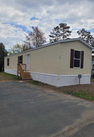 Photo 2 of 8 of home located at 32 Martindale Court Clifton Park, NY 12065