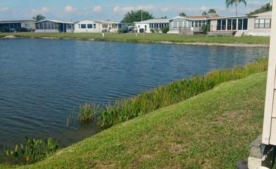 Photo 2 of 39 of home located at 5700 Bayshore Rd Lot 711 Palmetto, FL 34221