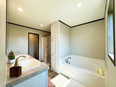 Photo 4 of 8 of home located at 1012 Monarch Dr Cleburne, TX 76033