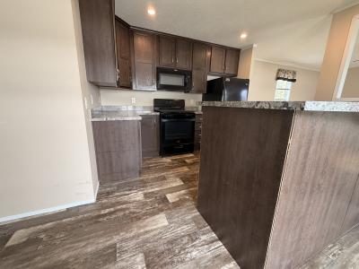 Photo 4 of 7 of home located at 2144 Arrowhead Dr Muskegon, MI 49442
