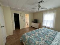 1981 HS Barrington Manufactured Home