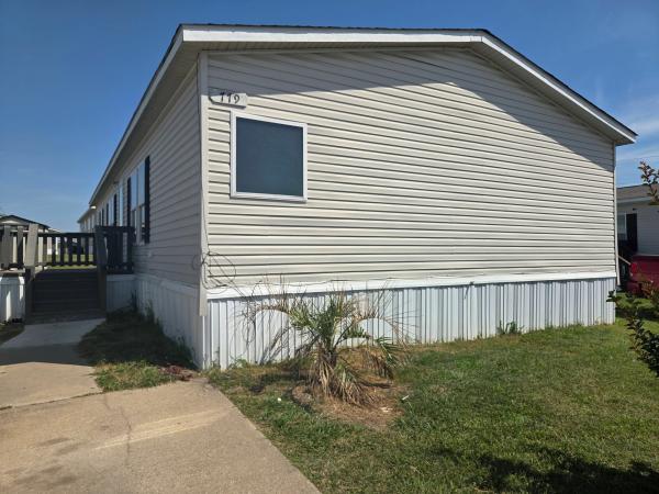 2013 Clayton Homes Inc Mobile Home For Sale