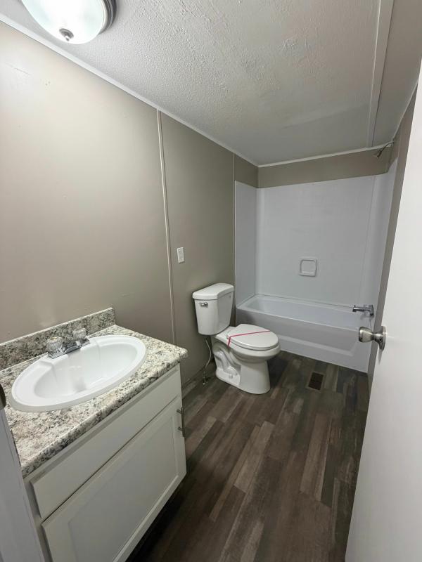 1999 Clayton Homes Inc Mobile Home For Sale