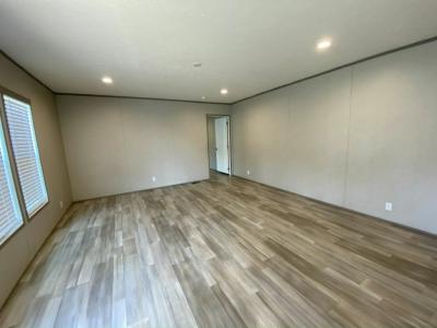Photo 2 of 10 of home located at 7333 Pine Forest Rd #81 Pensacola, FL 32526