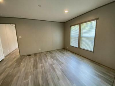 Photo 5 of 10 of home located at 7333 Pine Forest Rd #81 Pensacola, FL 32526
