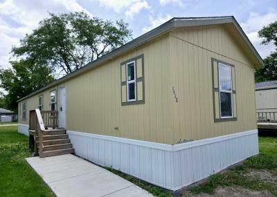 Photo 3 of 27 of home located at 1309 W Plum #73 Lincoln, NE 68522