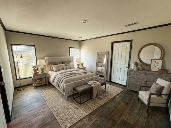 2025 Fleetwood Homes  Home