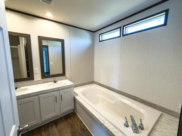 2025 Fleetwood Homes  Home