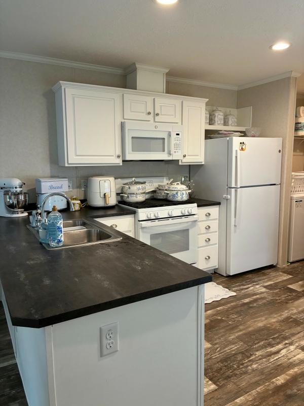 2020 Clayton 49 56GEM14663AH20  Home